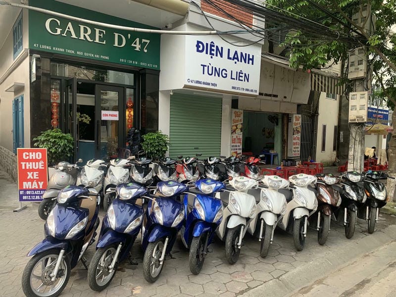 Mặc dù thuê xe máy ở khách sạn khá tiện, nhưng độ an toàn và chất lượng xe không phải lúc nào cũng đáng tin cậy